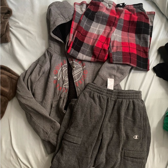 Boys Cozy Clothes Bundle - Picture 1 of 4